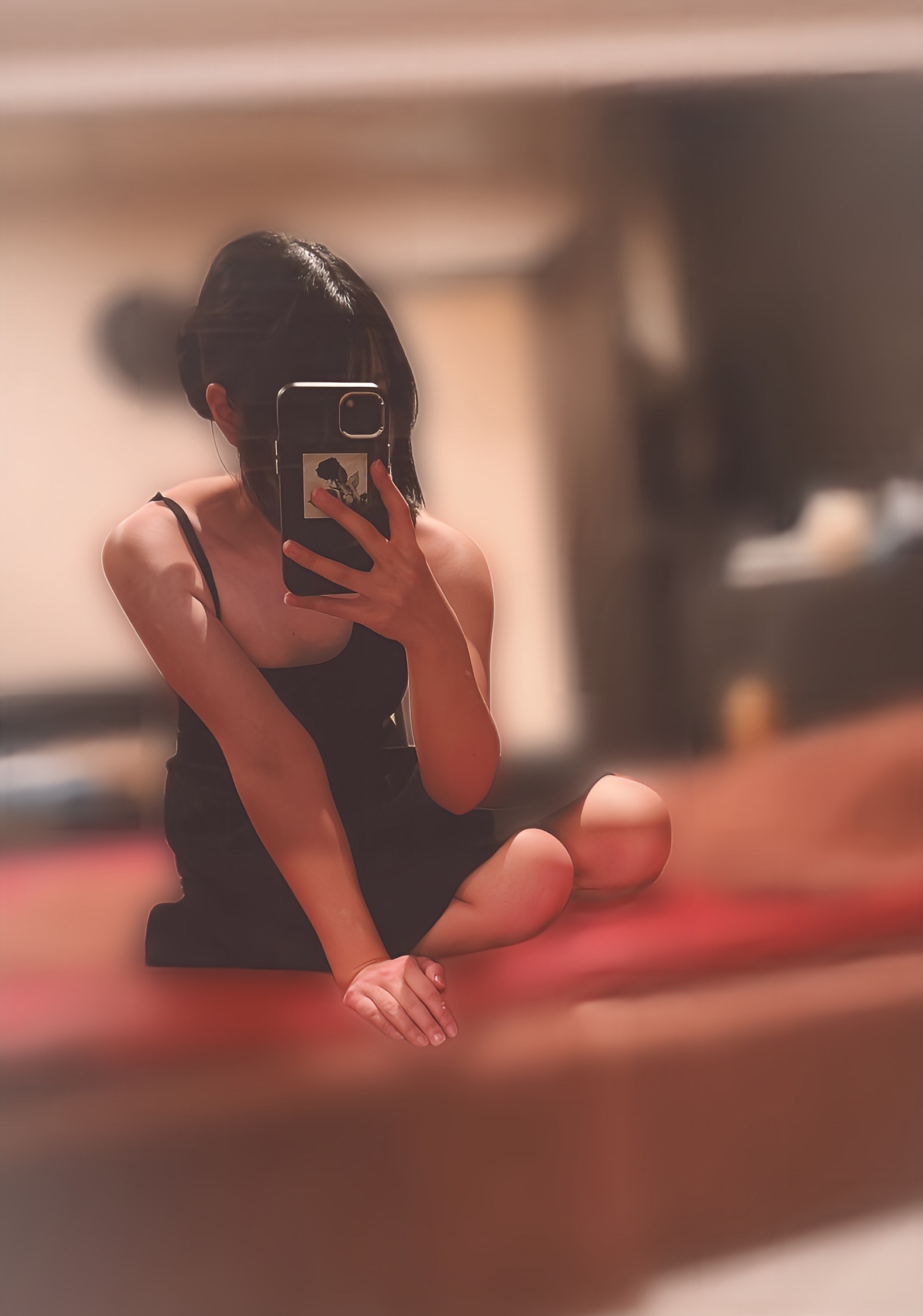 ☾